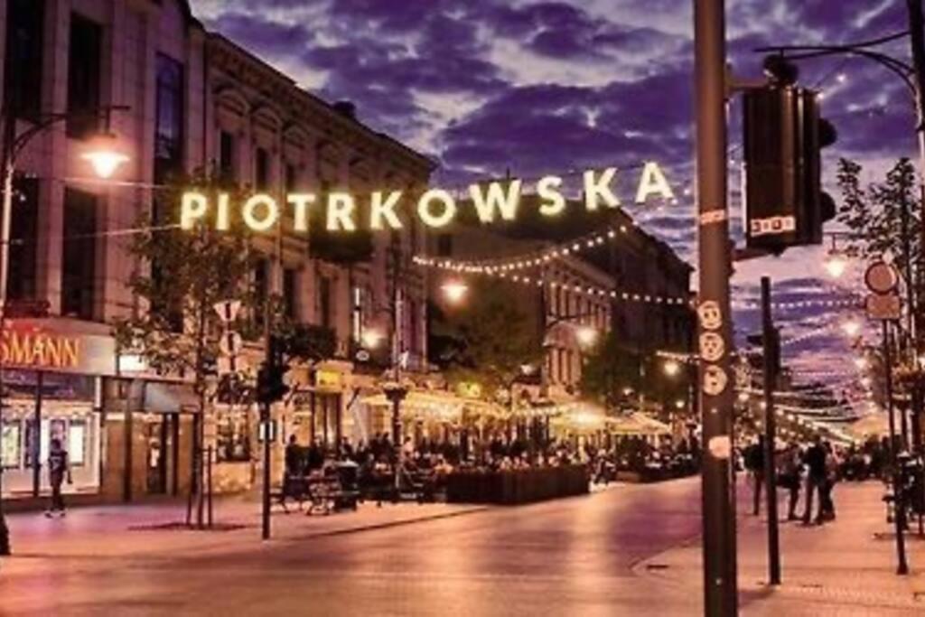 P-122 Piotrkowska Apartment. 罗兹 外观 照片