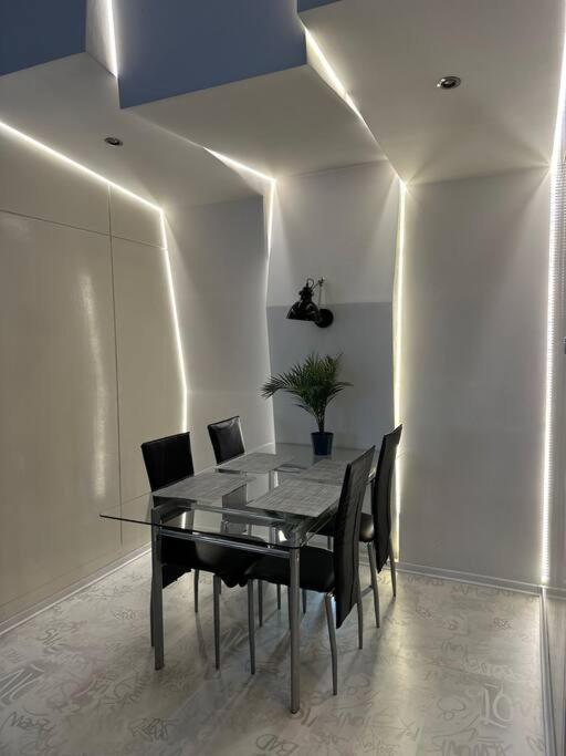 P-122 Piotrkowska Apartment. 罗兹 外观 照片