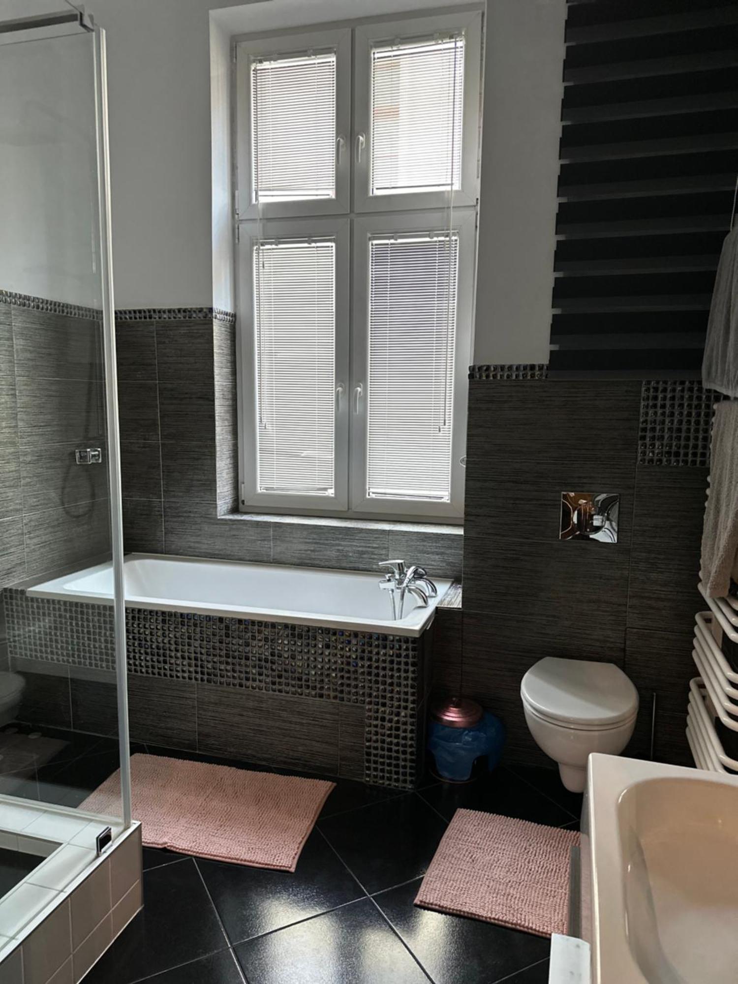 P-122 Piotrkowska Apartment. 罗兹 外观 照片